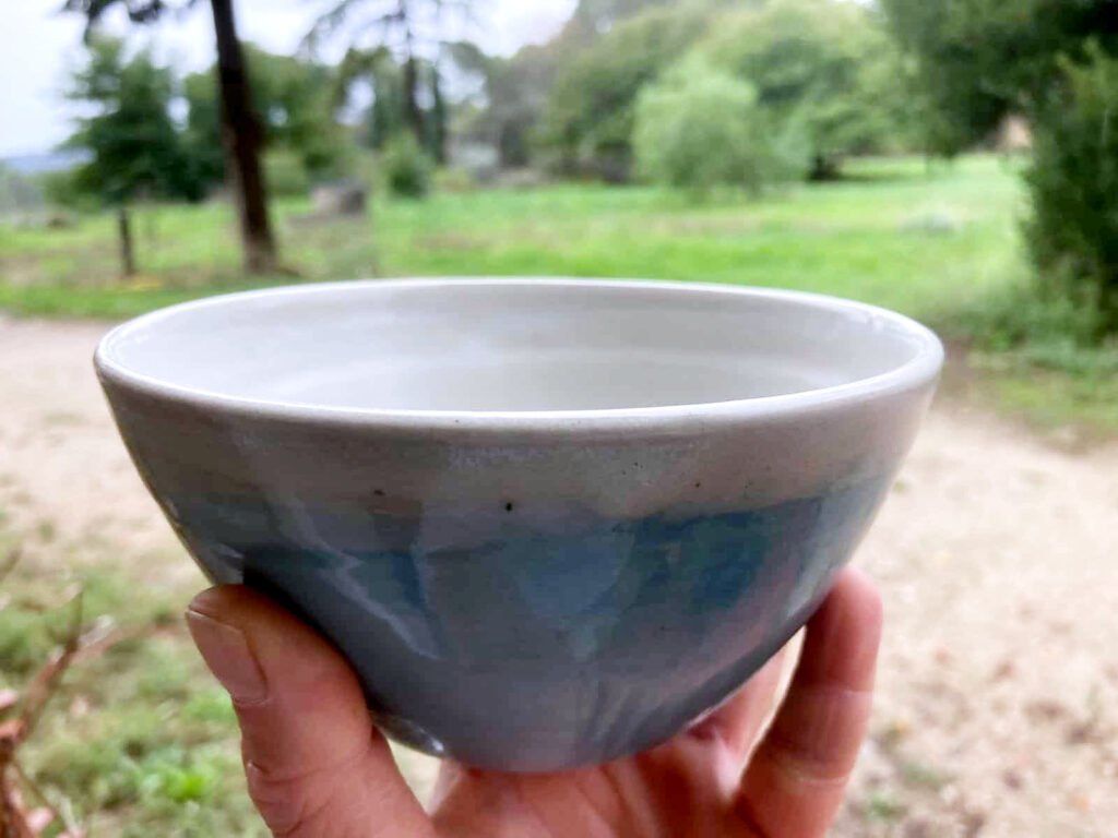 Grand Bol Bleu Clair 15 cm — œuvre en céramique de Hannah ANDRE